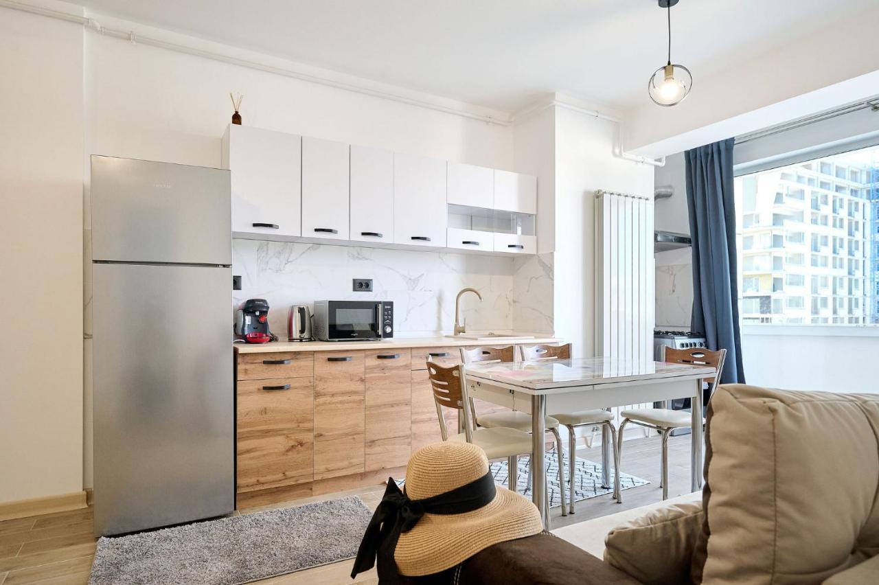 Retro Apartment In Infinity Beach Resort Mamaia Ngoại thất bức ảnh