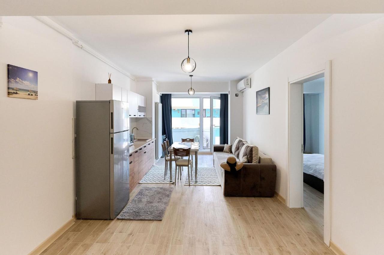 Retro Apartment In Infinity Beach Resort Mamaia Ngoại thất bức ảnh